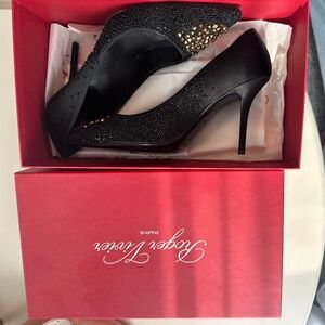 Roger Vivier Embellished Satin Pumps